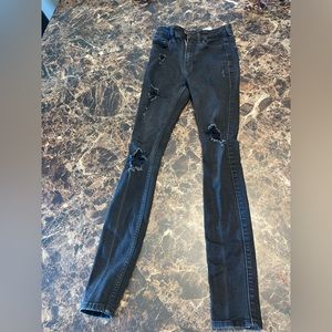 Black ripped holister jeans